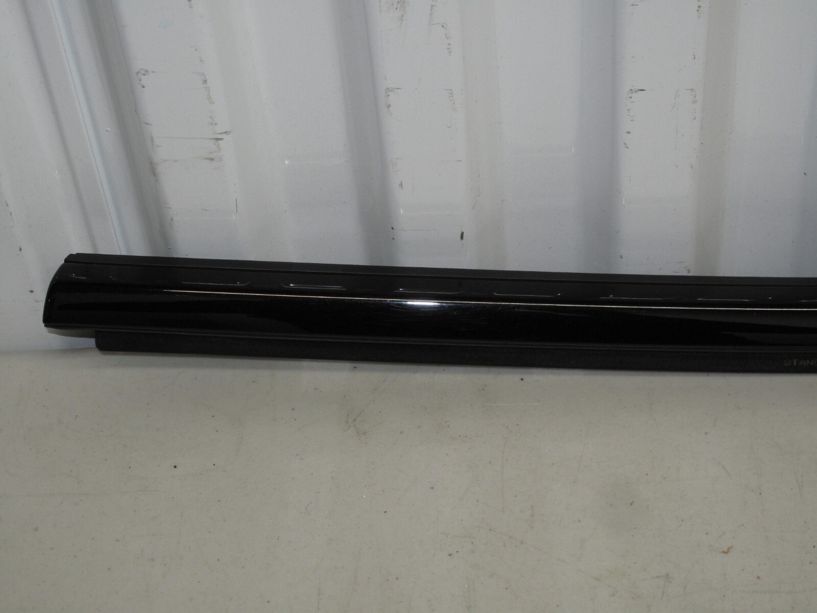17-20 Maserati Levante Rear Right Passenger Side Door Window Belt Molding OEM