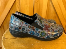 SPRING STEP Freesa Slip On Occupational Nursing Work Clogs Multicolor Womens 7.5