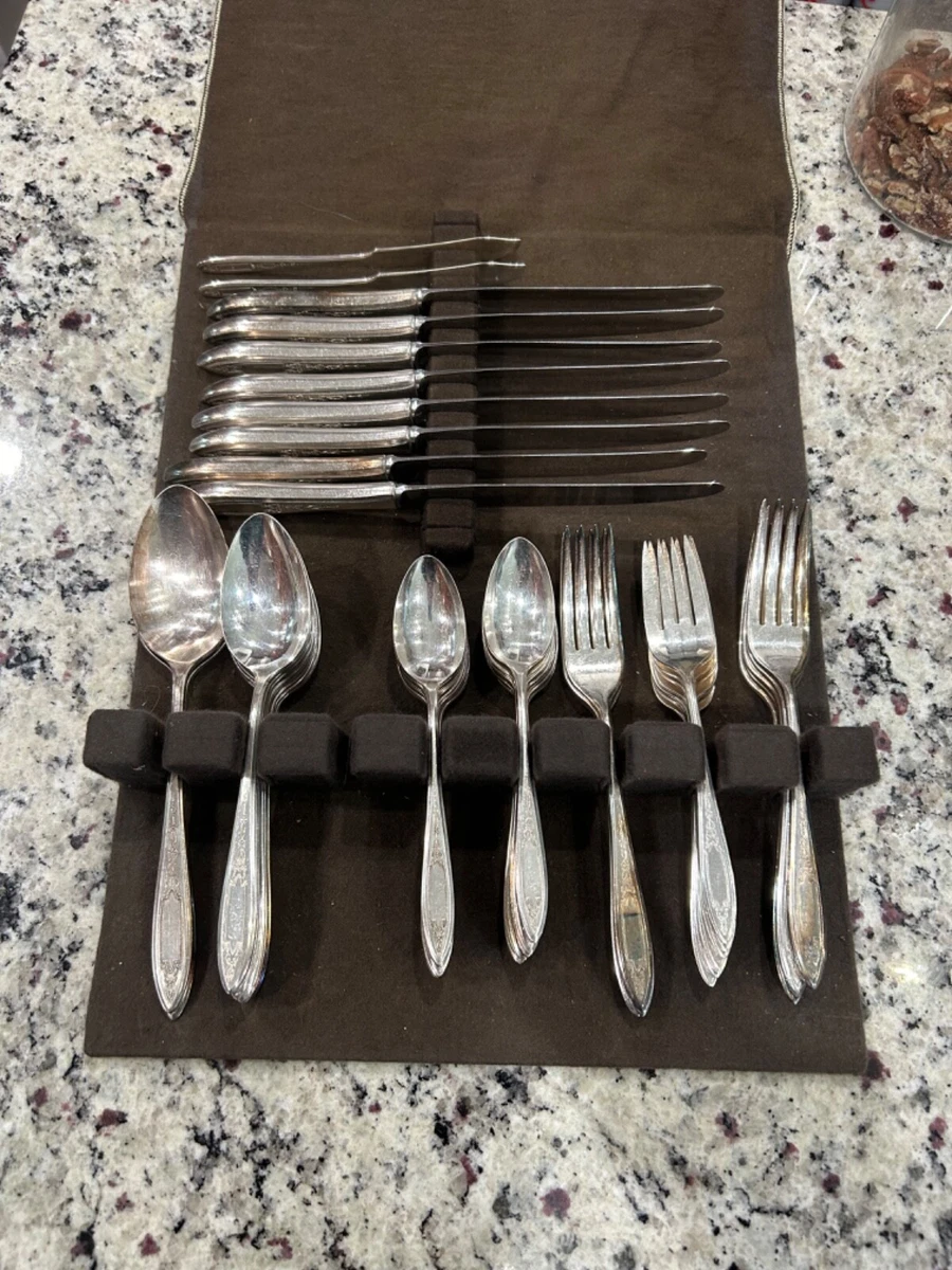 25+ Wm. Rogers An Art Deco 1900-1940 Antique US Silver-Plated