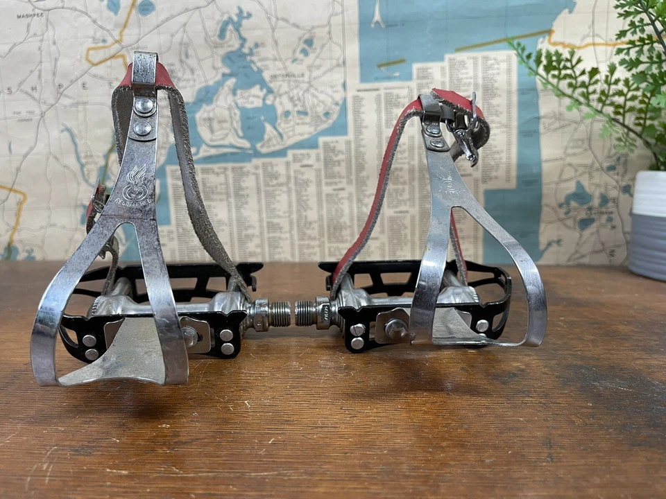 Pedales especiales para bicicleta de carretera Gipiemme correas punta roja clips ALE vintage Italia Foto 4 de 4