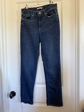 Vintage Levi  s classic size 6 dark wash