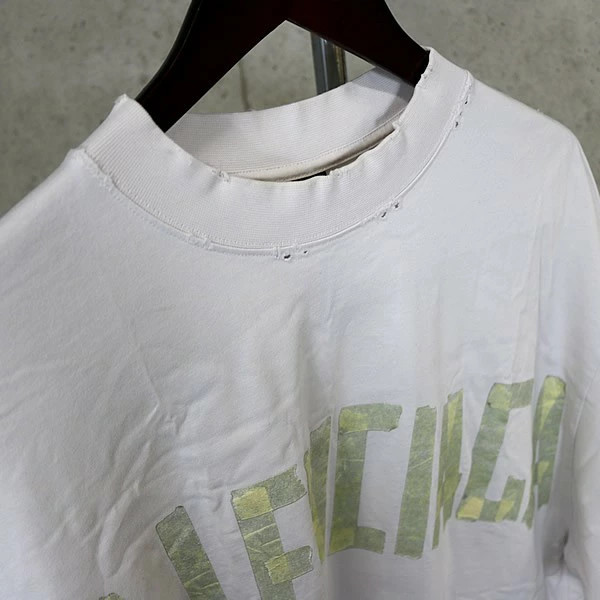 BALENCIAGA Tape Logo T-shirt Short Sleeve Men's size:L Beige thumbnail 5