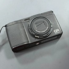 Ricoh GR Digital IV 10MP 1/1.7" CCD 28mm f/1.9 Hybrid AF Street Camera Black