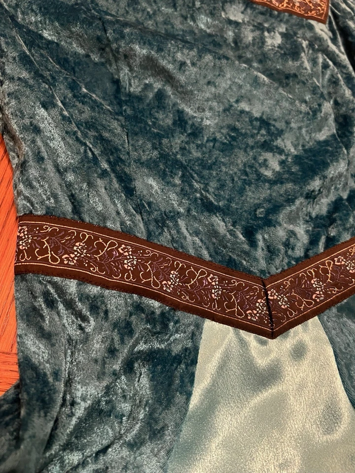 Vestido Italiano Medieval Renacimiento Terciopelo Talla M Muy Detallado/Peso Pesado Foto 4 de 4