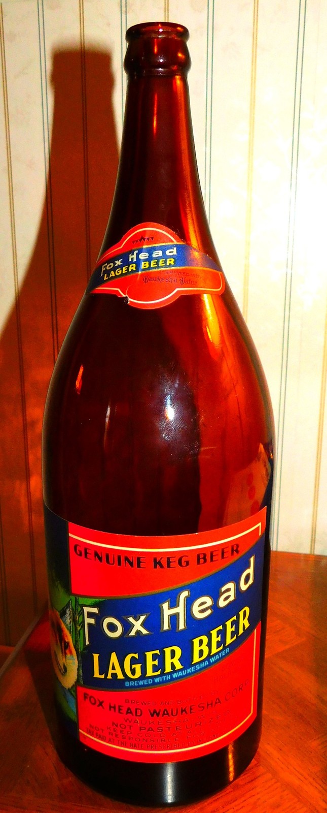 1930s FOX HEAD LAGER BEER Picnic Bottle 64 oz. HALF GALLON w/ Neck Label (EX++)