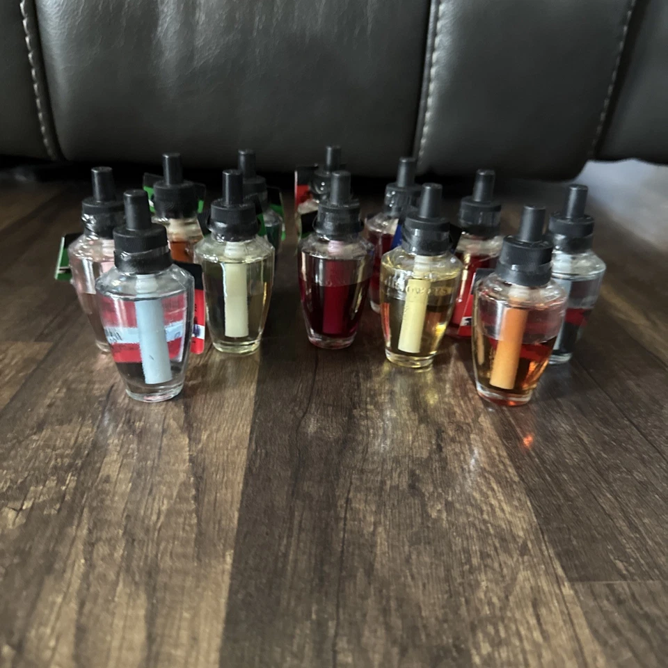 LOTE DE 12 BOMBILLAS DE RECARGA DE FLORES DE PARED SURTIDAS/MIXTAS PARA BAÑO Y CUERPO Foto 3 de 3