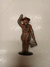 BOY SCOUT -c.1940' s BARCLAY LEAD BOY SCOUT FIGURE