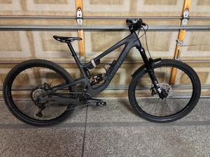 Santa Cruz Megatower C// S-kit XL - Horské celoodpružené bicykle