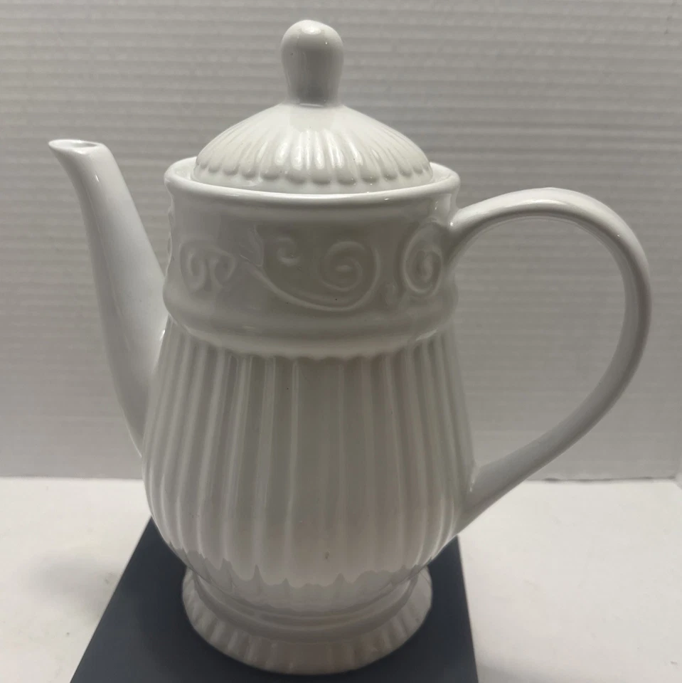 Tetera de café Gibson Housewares blanca de China con tapa - clásica y elegante Foto 4 de 4