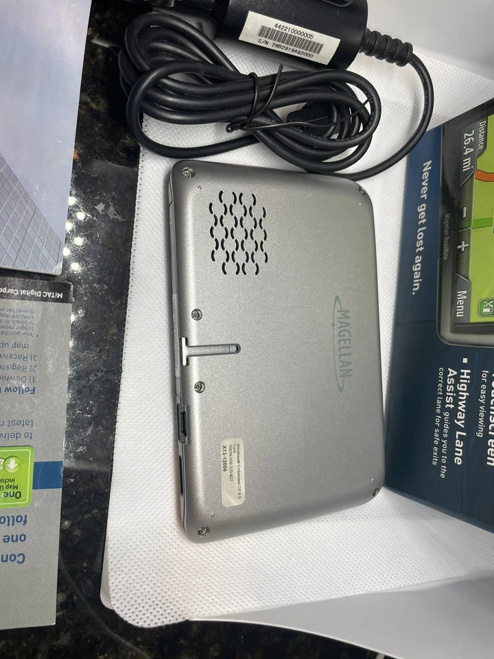 Magellan RoadMate 3120-MU 4.7 inch GPS Navigator - Black - Image 3 of 3