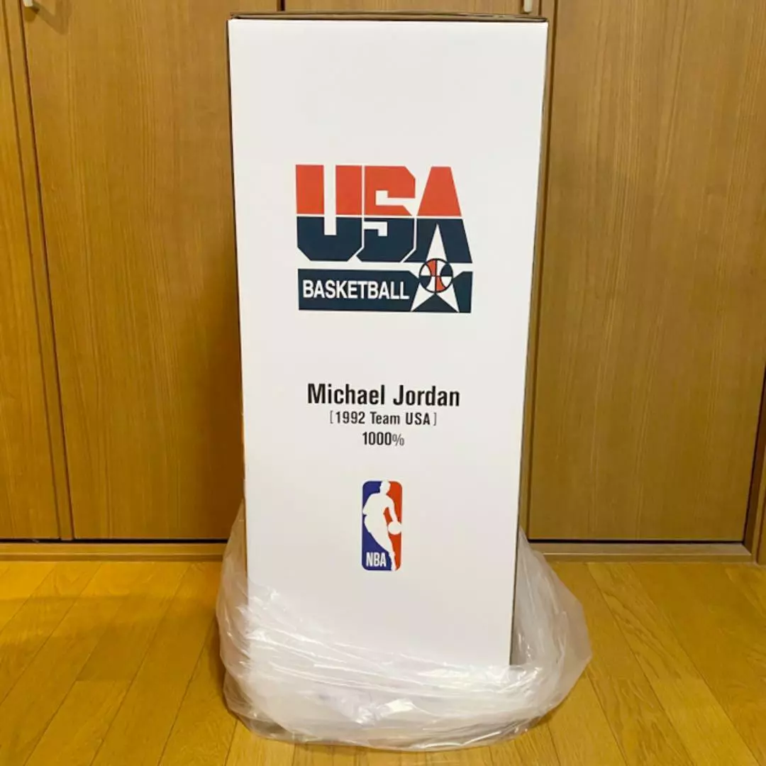 Bearbrick Michael Jordan 1992 Team USA (Dream Team) 1000% Gold Chrome