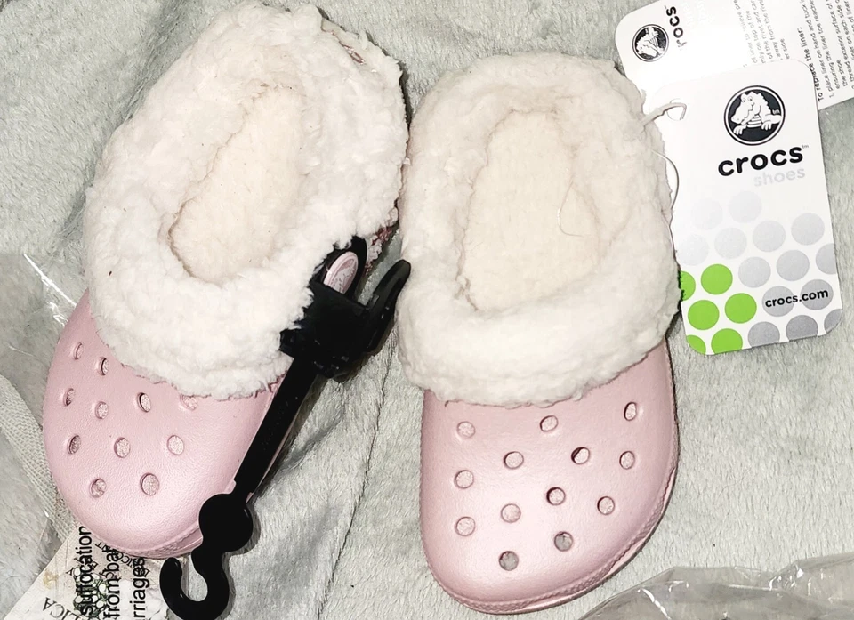 Crocs Baby Girls Mammoth Vintage Pink Furry 6 7 Nwt Infants Kids Shoes Wooly - Image 2 of 3
