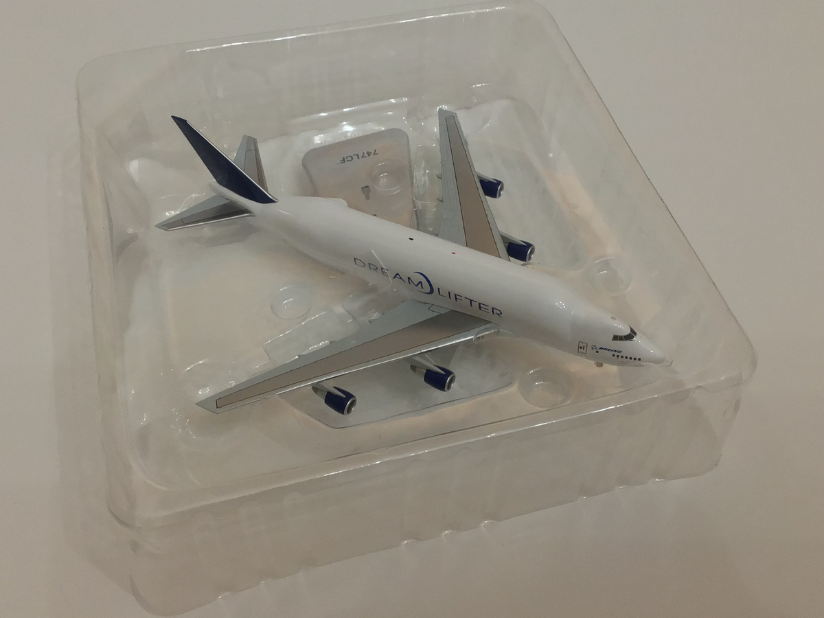 Hogan 1:400 Dreamlifter Boeing 747 | eBay