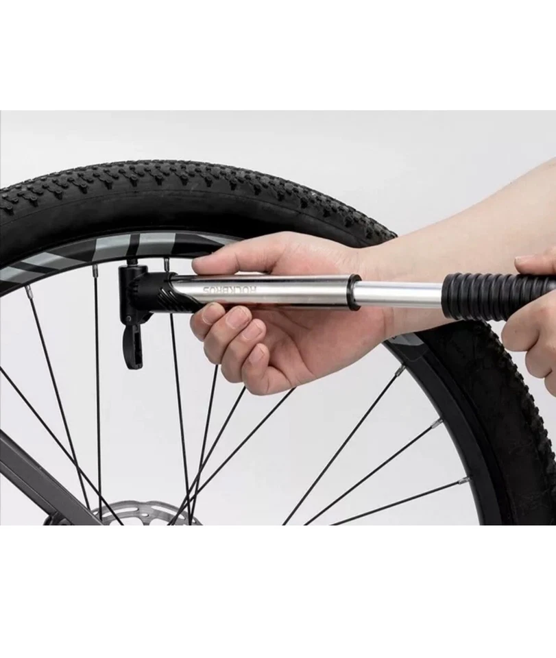 Mini bomba manual para bicicleta de montaña RockBros 100 psi inflador de neumáticos para ciclismo portátil Foto 3 de 4