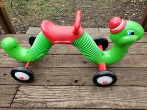 Inchworm Ride-on Indoor Outdoor Kids Playing Fun Hasbro Toy Worm Toddler Handle | eBay
