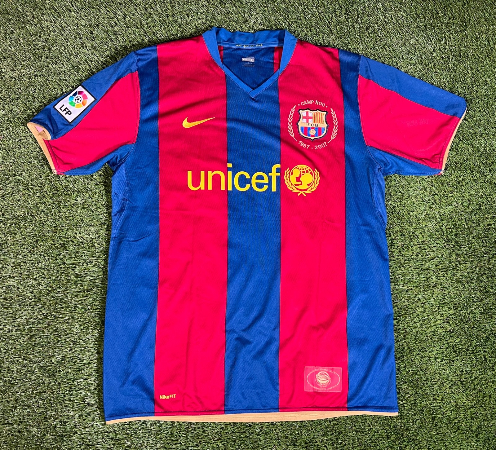 Vintage 2007 Nike x FC Barcelona Lionel Messi #10 Authentic Men's Soccer Jersey