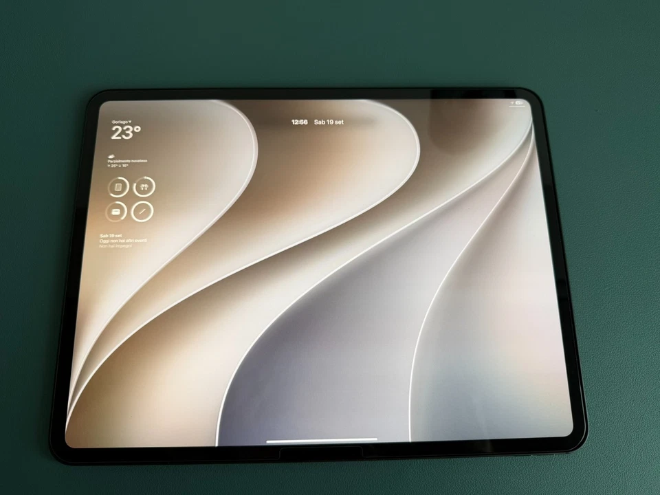 Apple iPad Pro 13-inch (M5) · 256GB · Wi-Fi, foto 1 di 3