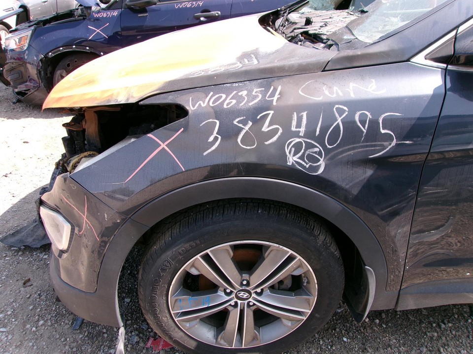 Used Wheel fits 2015 Hyundai Santa fe 19x71/2 alloy 10 spoke 3.3L LWB