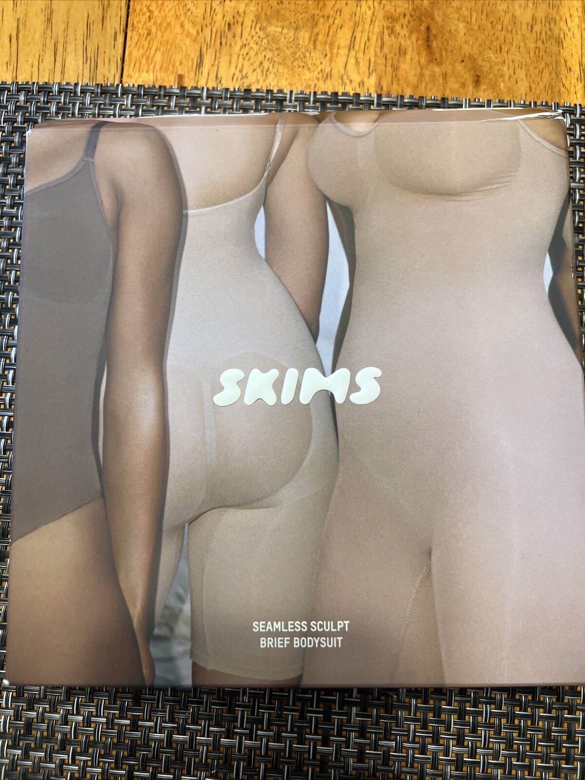 SKIMS Seamless Sculpt Brief Bodysuit Sand Bd-brf-3370