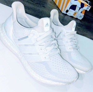 white adidas shoes mens