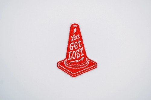 Traffic Cone ’Let Get Lost‘ Iron On Patch/Traffic Cone Badge/DIY Embroidery/Deco - Picture 2 of 4
