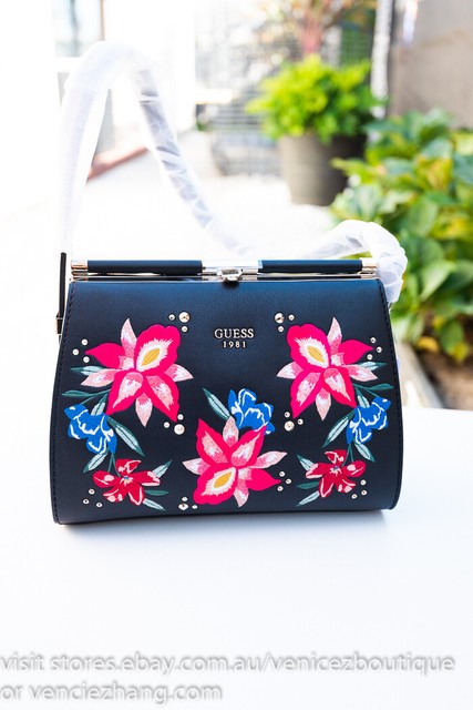 guess manhattan crossbody bag