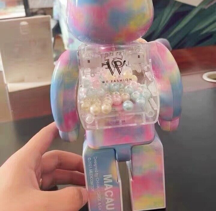 Bearbrick400%+100%Kaws Tension Art line graffiti Action Bearbrick400%+100%Kaws Tension Art line graffiti Action