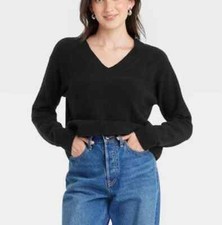 Universal Thread Women's Cozy Knit V-Neck Pullover Sweater Cropped Size M