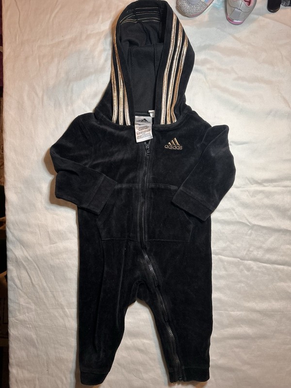 adidas Baby Unisex Hooded One-Piece Sleepwear 12M Black Stripe Zip Logo