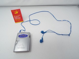 Sony Walkman SRF 59 Personal Radio Working J2