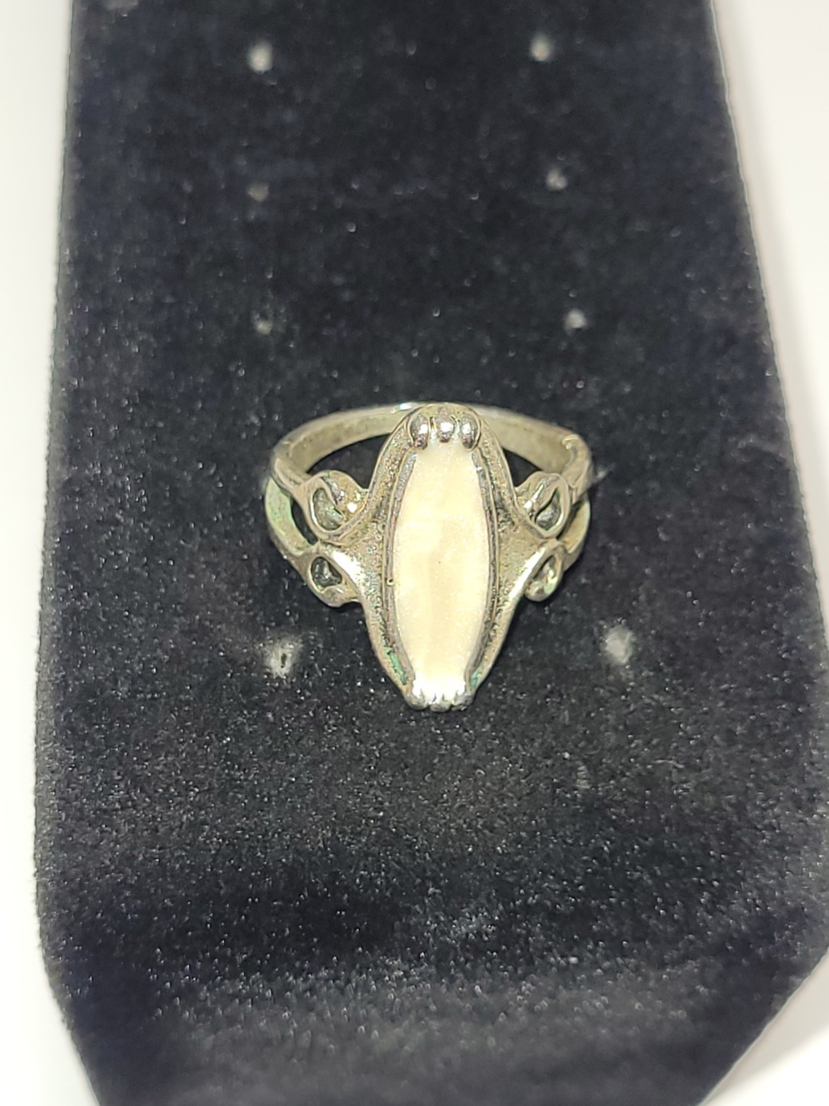 Vintage Silvertone Statement Ring White Swirl Ena… - image 12