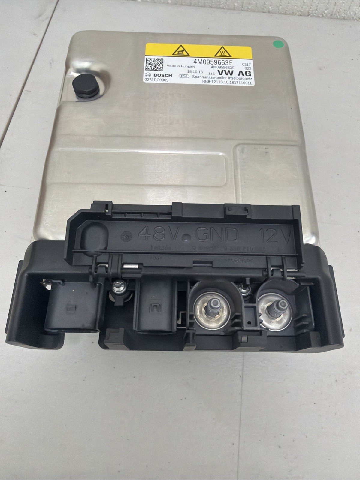 OEM Audi VW Bentley 4K0959682 4M0959663E 48V Voltage Converter Bosch