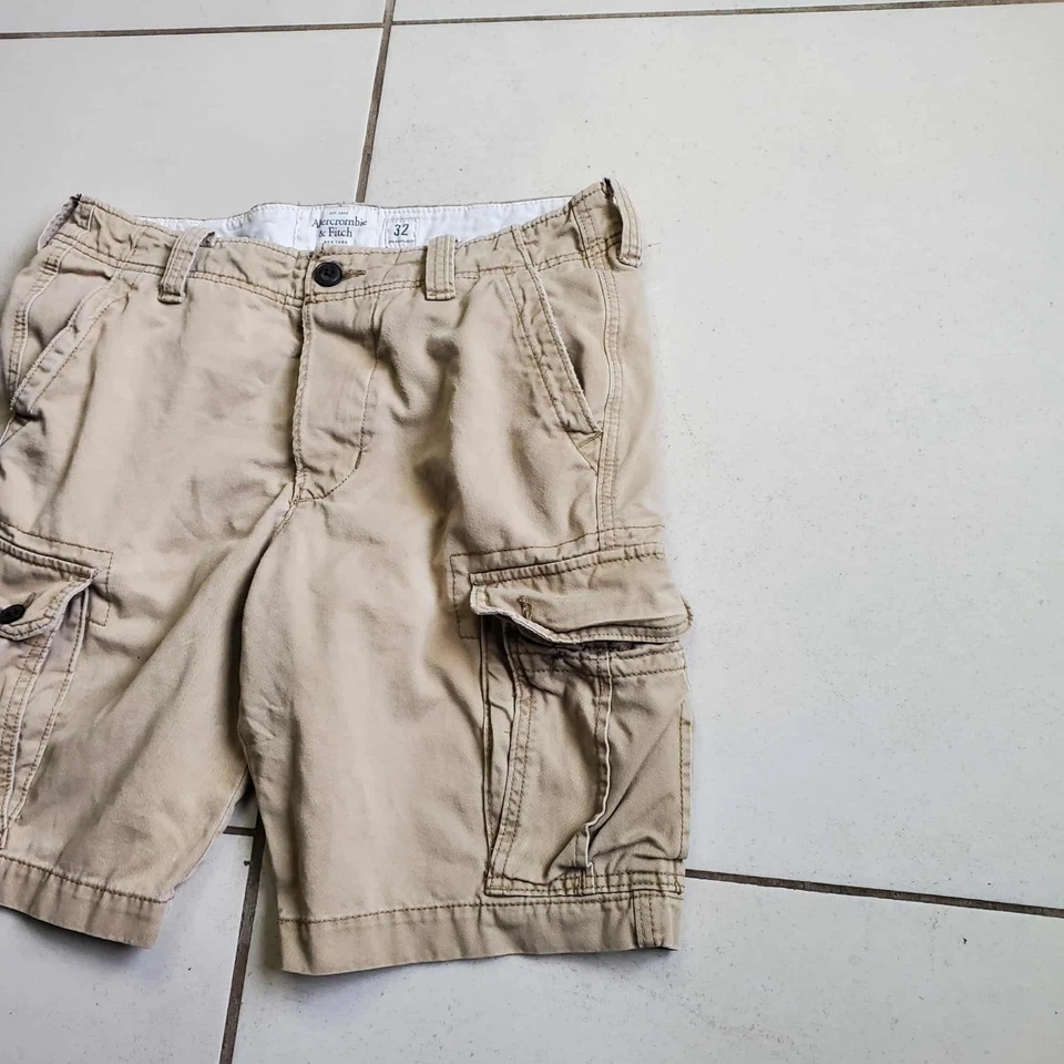 Abercrombie & Fitch Men's Size 32 Heavy Cargo Shorts Khaki, Y2K Vintage - Image 3 of 4