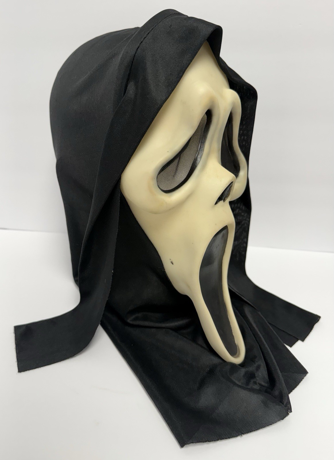 Scream Ghostface Early Gen 2 Fun World Div. Dimple Poly Shroud Mask Vintage 90’s