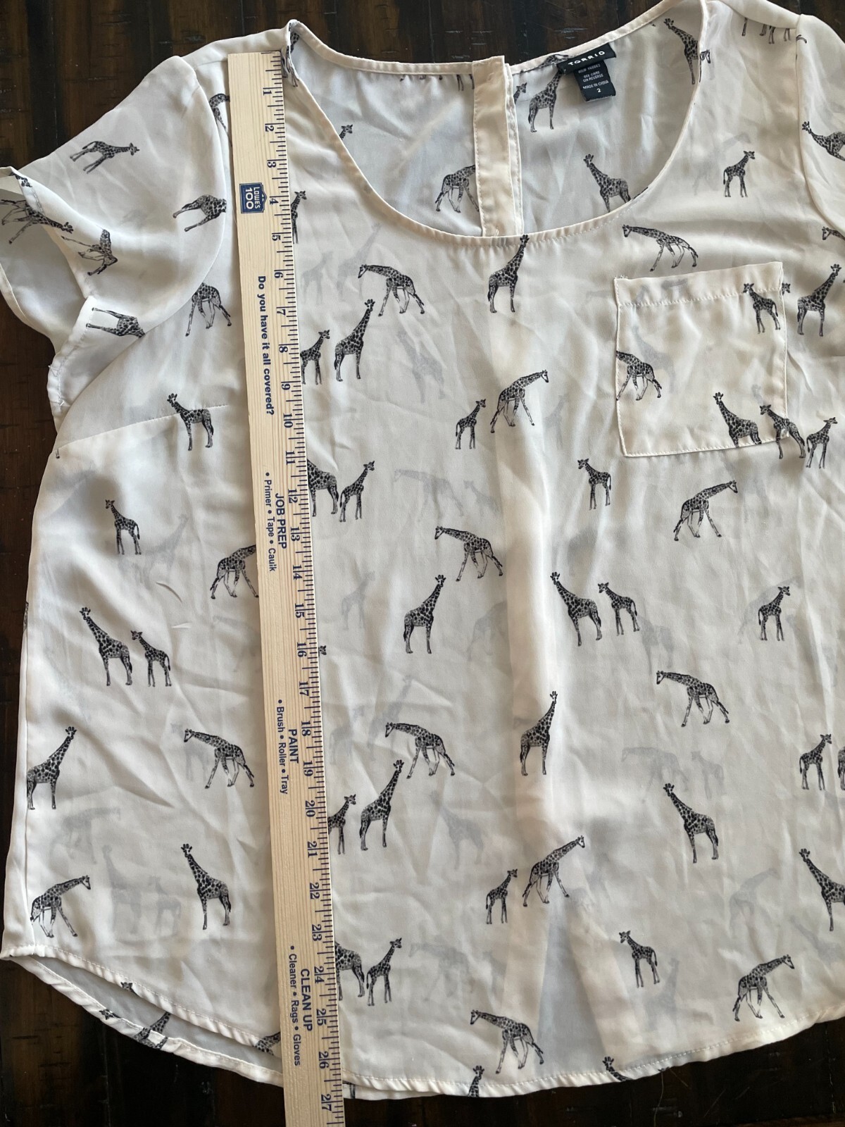 Torrid Giraffe Back Button Cap Sleeve Blouse Size… - image 6