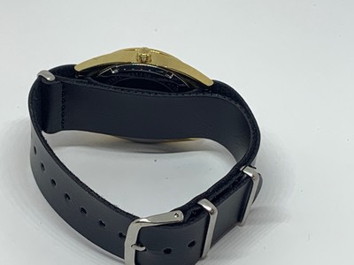 Michael Kors MK3345 Unisex Black Leather Analog Blue Dial  display picture 2