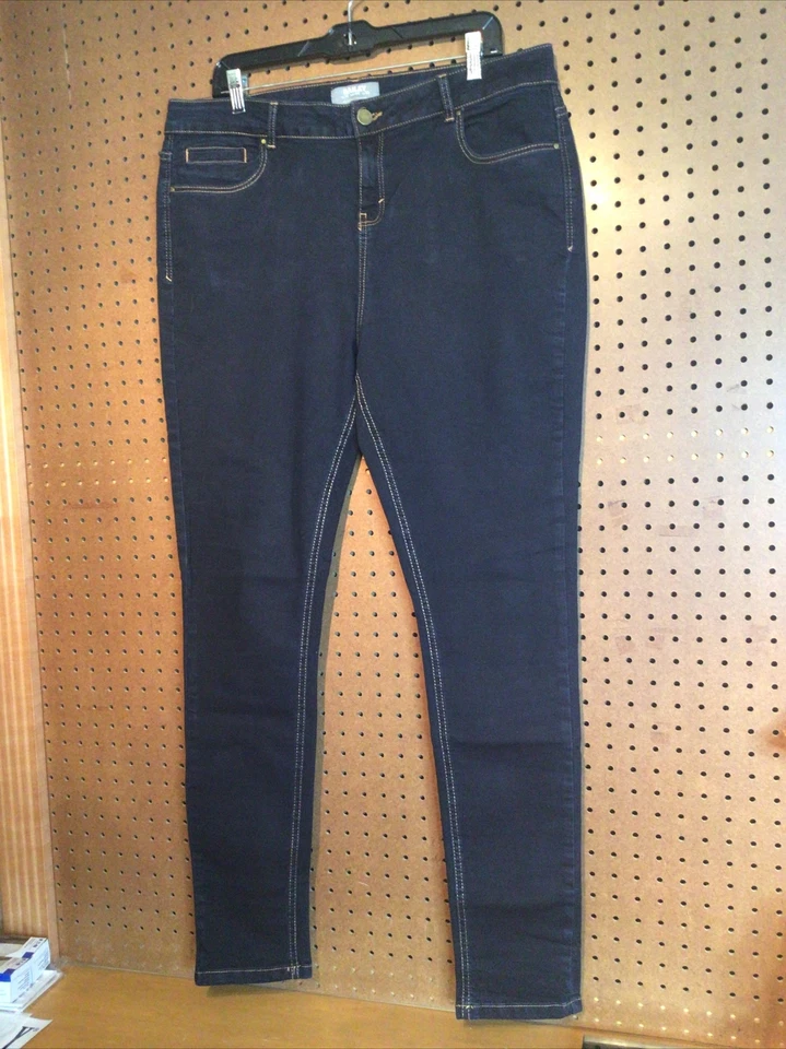 Dorothy Perkins Bailey Women's Sz 14 36x32 Stretch Skinny Leg Jeans EUC #29 - Image 3 of 4