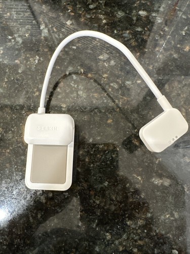 Belkin F5L073 Clip-on Reading Light for Kindle, White