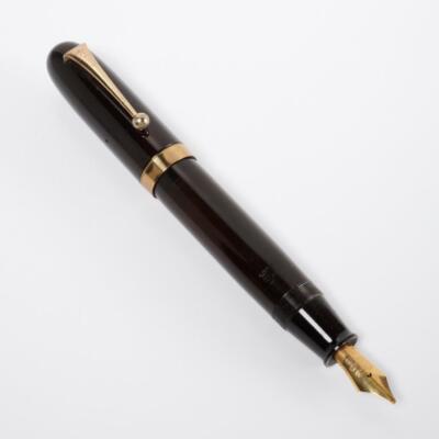 Vtg Seisakusho New Clip Carving Tokyo Special Iridium Jumbo Fountain Pen
