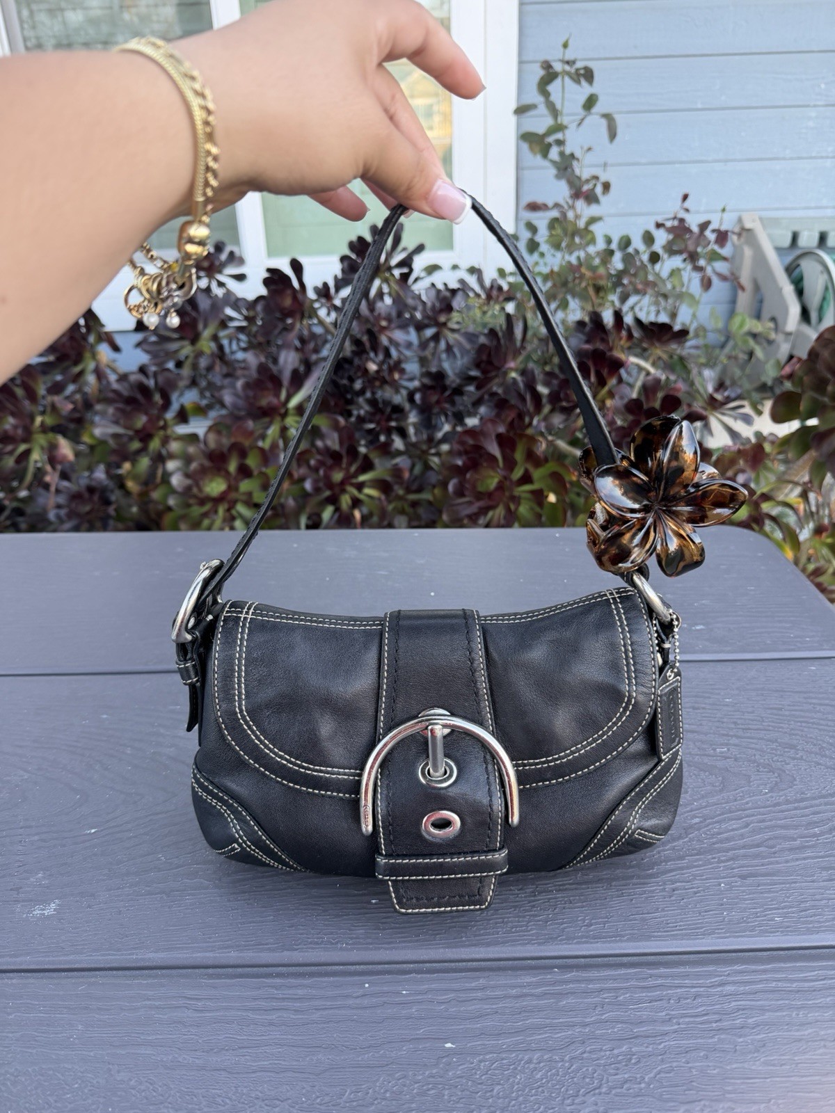 Coach  Vintage Small Soho Black Leather shoulder bag with double stitching