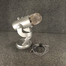 Blue Yeti USB Microphone Silver Condenser Mic USB Cable Cable Podcasting Stream