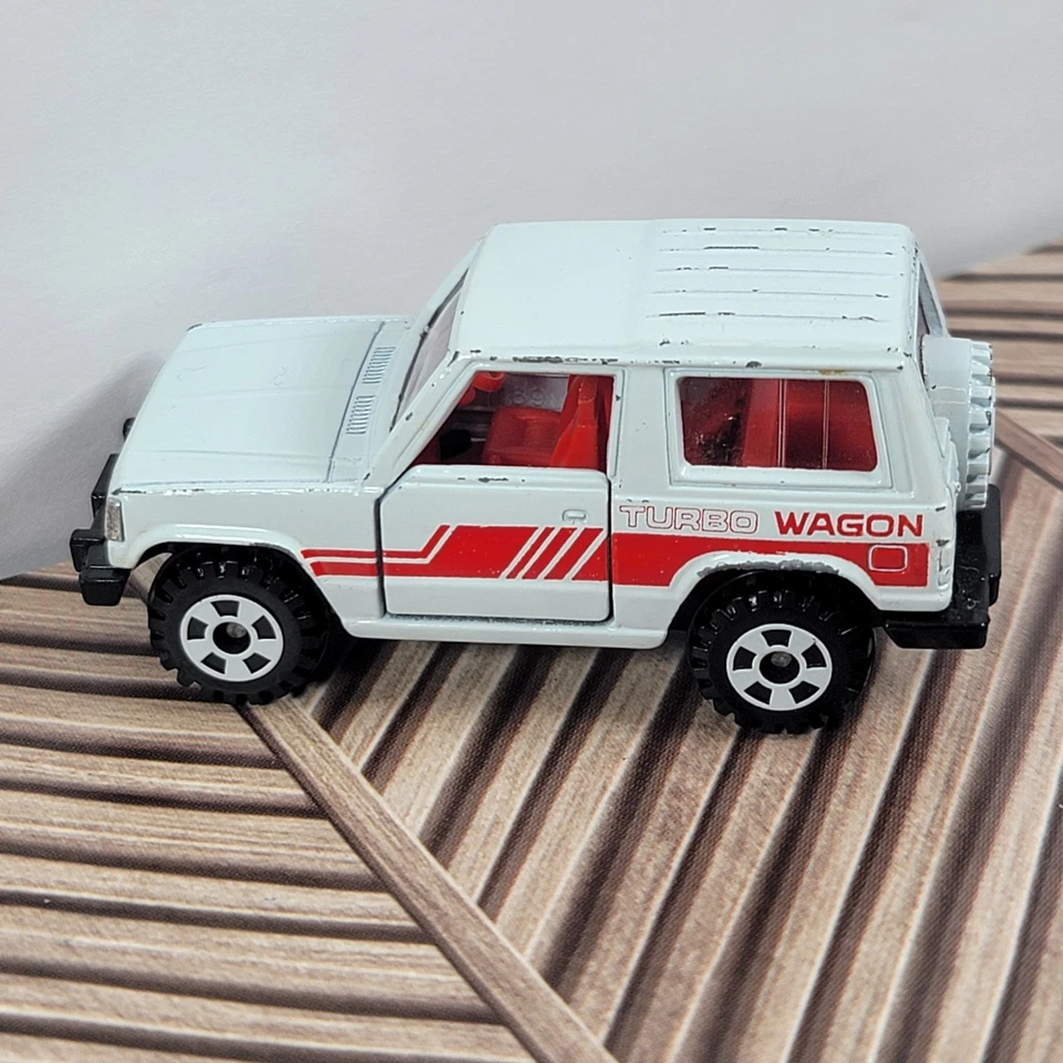 Vintage Tomica Mitsubishi Pajero Turbo Wagon, S 1/60 Tomy Japón Nº69 Foto 2 de 4