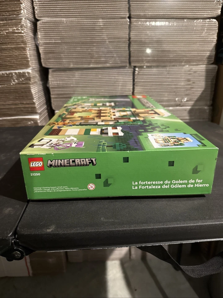 LEGO 21250 Minecraft The Iron Golem Fortress Brand New Sealed Box Free Shipping - Image 4 of 4