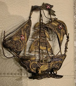 Vintage  Caravel Ship Figurine -Portugal -- Filigree Gold Gilt, Enamel  NICE 