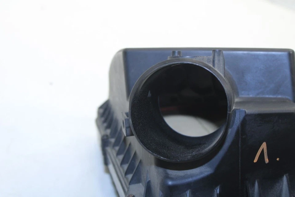 10-12 Jaguar XF Portfolio 5.0L Engine Motor Driver Left Side Air Intake Cleaner - Image 4 of 4