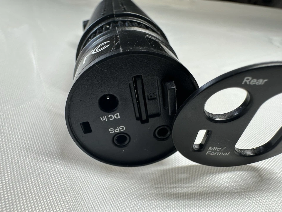 Cámara de instrumentos BlackVue DR590-2CH-IR 1080p 2 canales con tarjeta de 32 GB grabación frontal/interna Foto 3 de 3