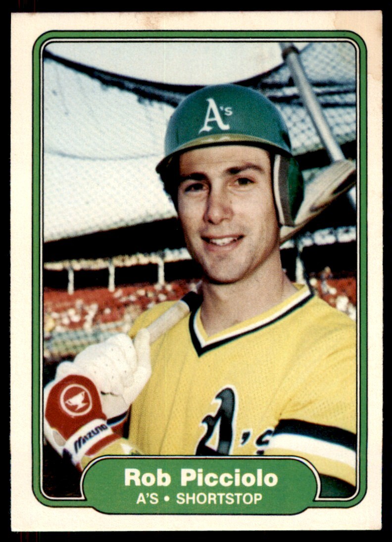 1982 Fleer Rob Picciolo . Oakland Athletics #106