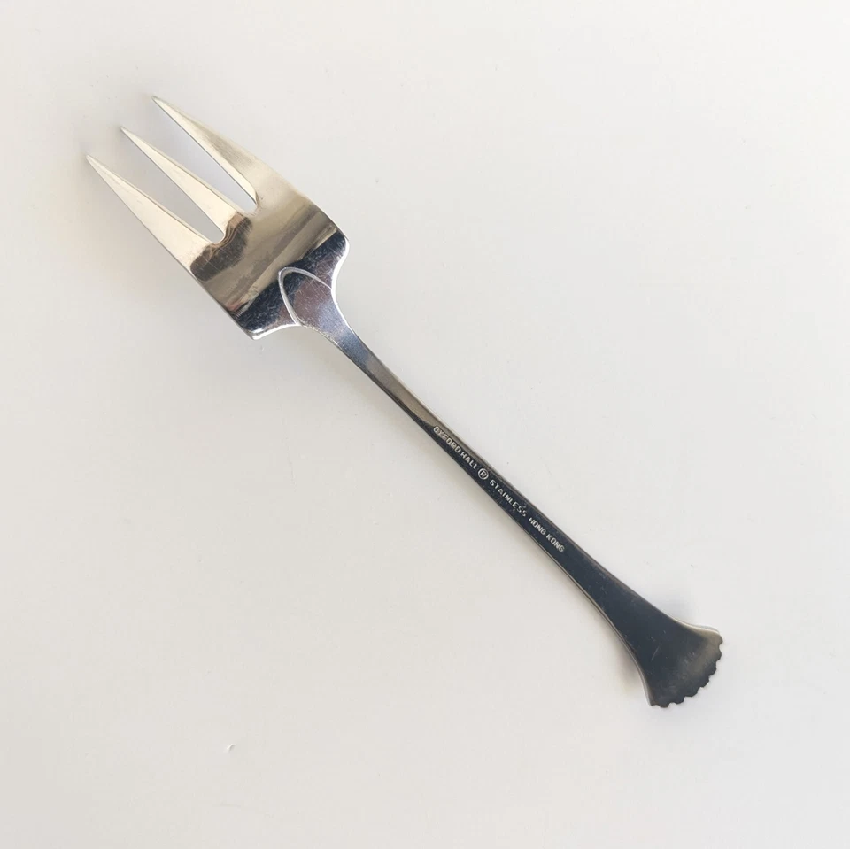 7 tenedores de ensalada Oxford Hall de tres dientes vintage de acero inoxidable patrón OXH62 Hong Kong Foto 4 de 4