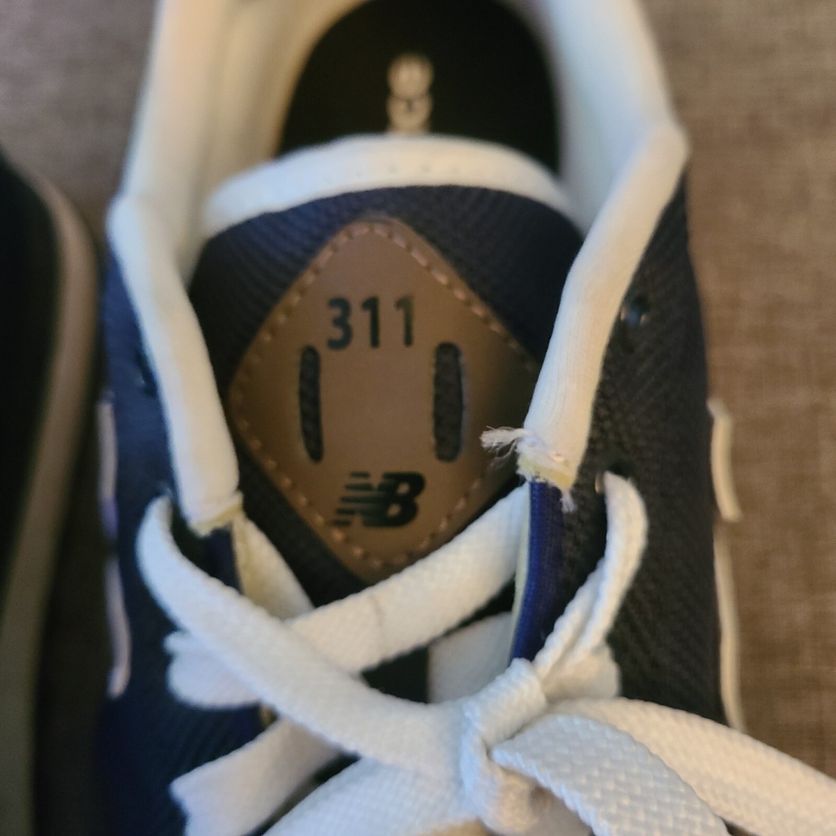 New Balance Men display picture 2
