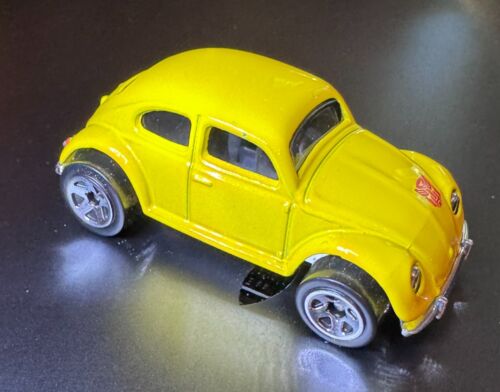 Hot Wheels Transformers Bumblebee Yellow Beetle 185/250 1:64 Diecast Car Loose - Picture 3 of 9